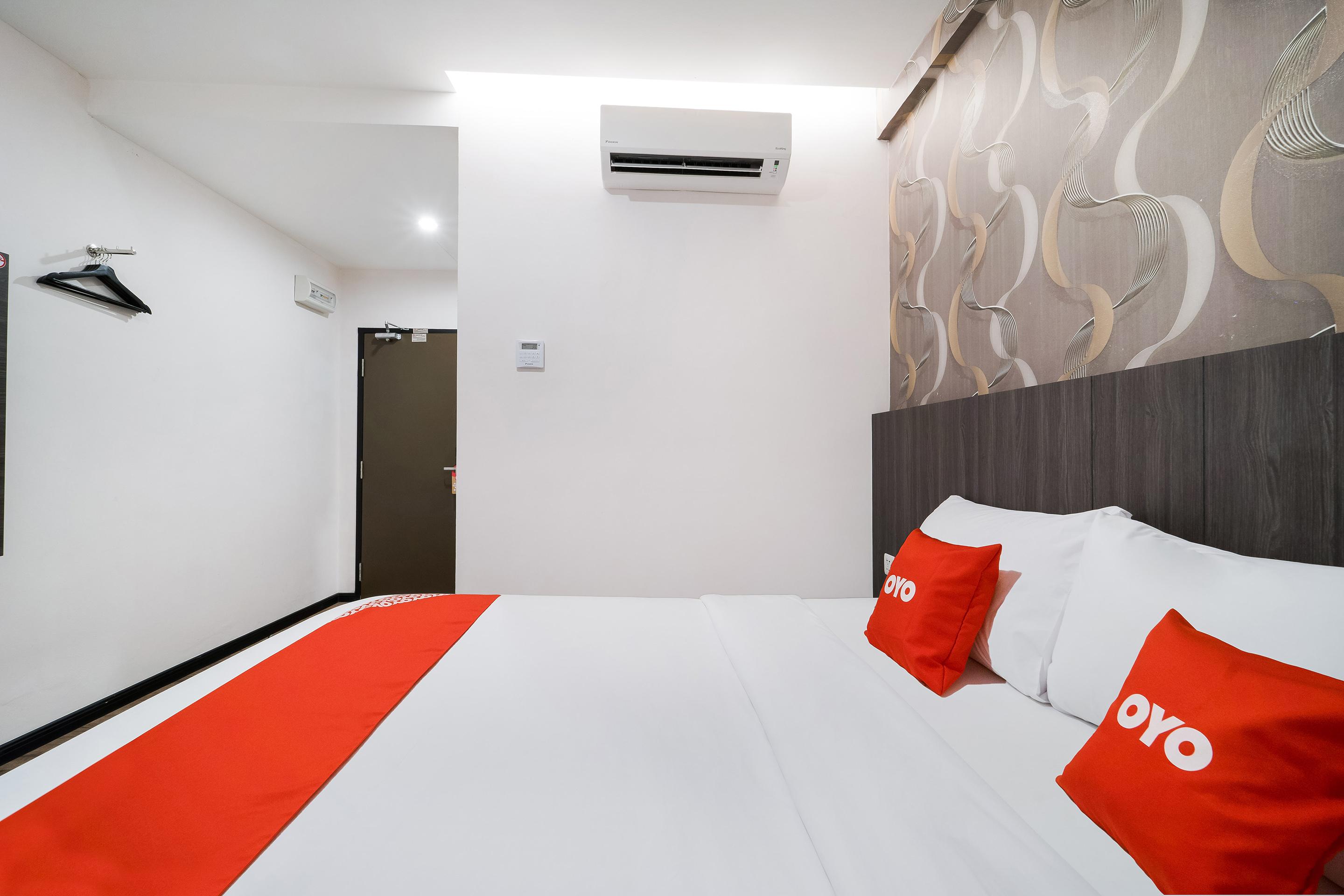 Capital O 89386 Stay 365 Hotel Чанґлун Екстер'єр фото