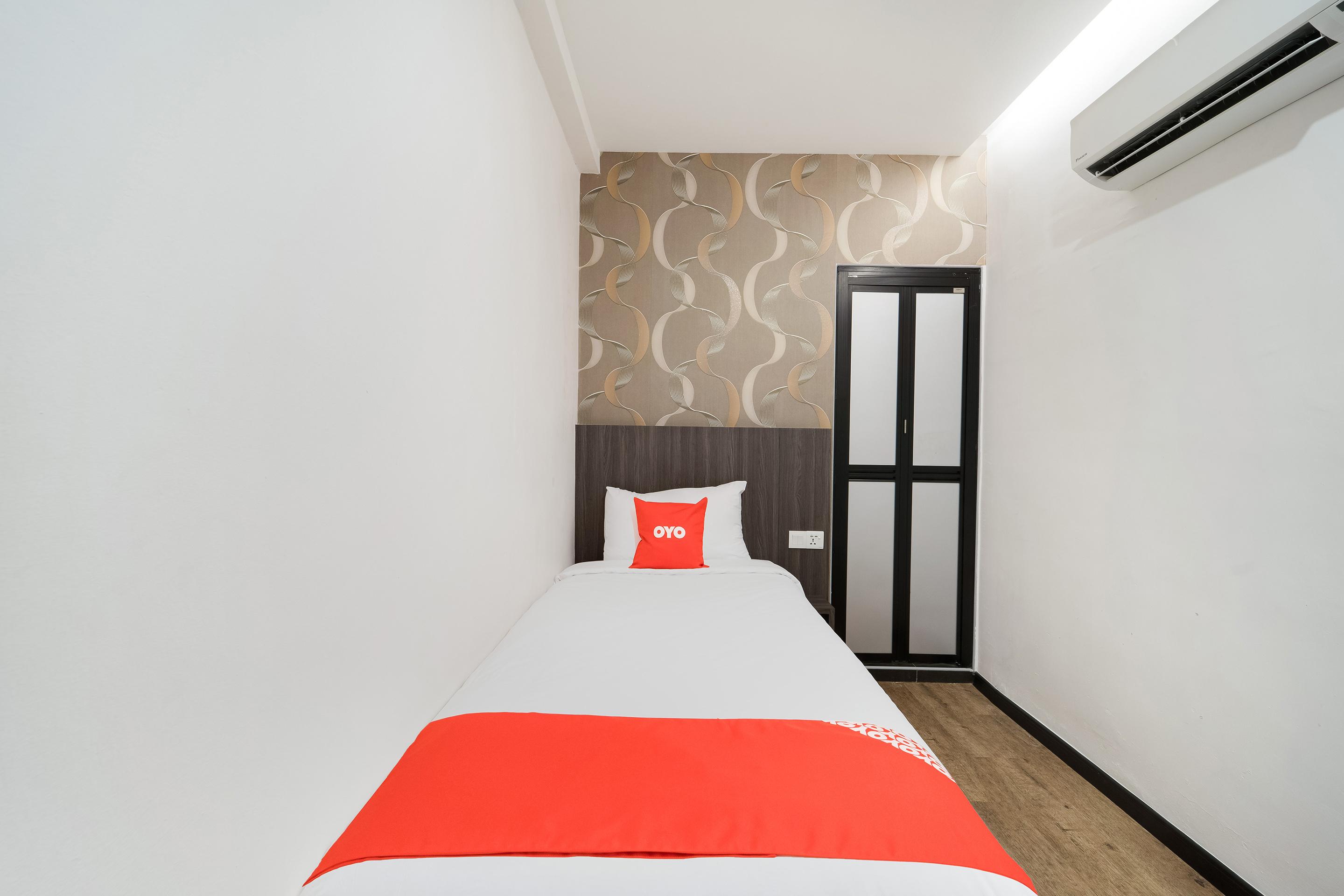 Capital O 89386 Stay 365 Hotel Чанґлун Екстер'єр фото