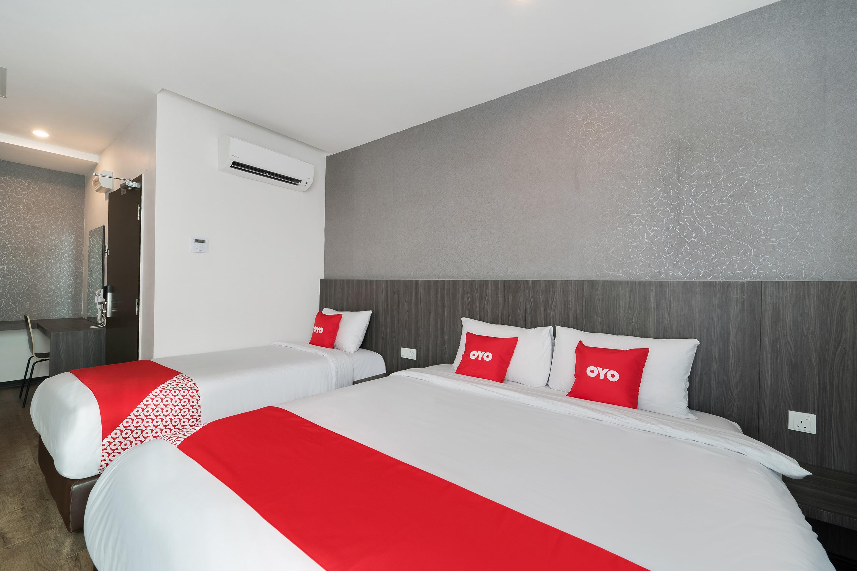 Capital O 89386 Stay 365 Hotel Чанґлун Екстер'єр фото