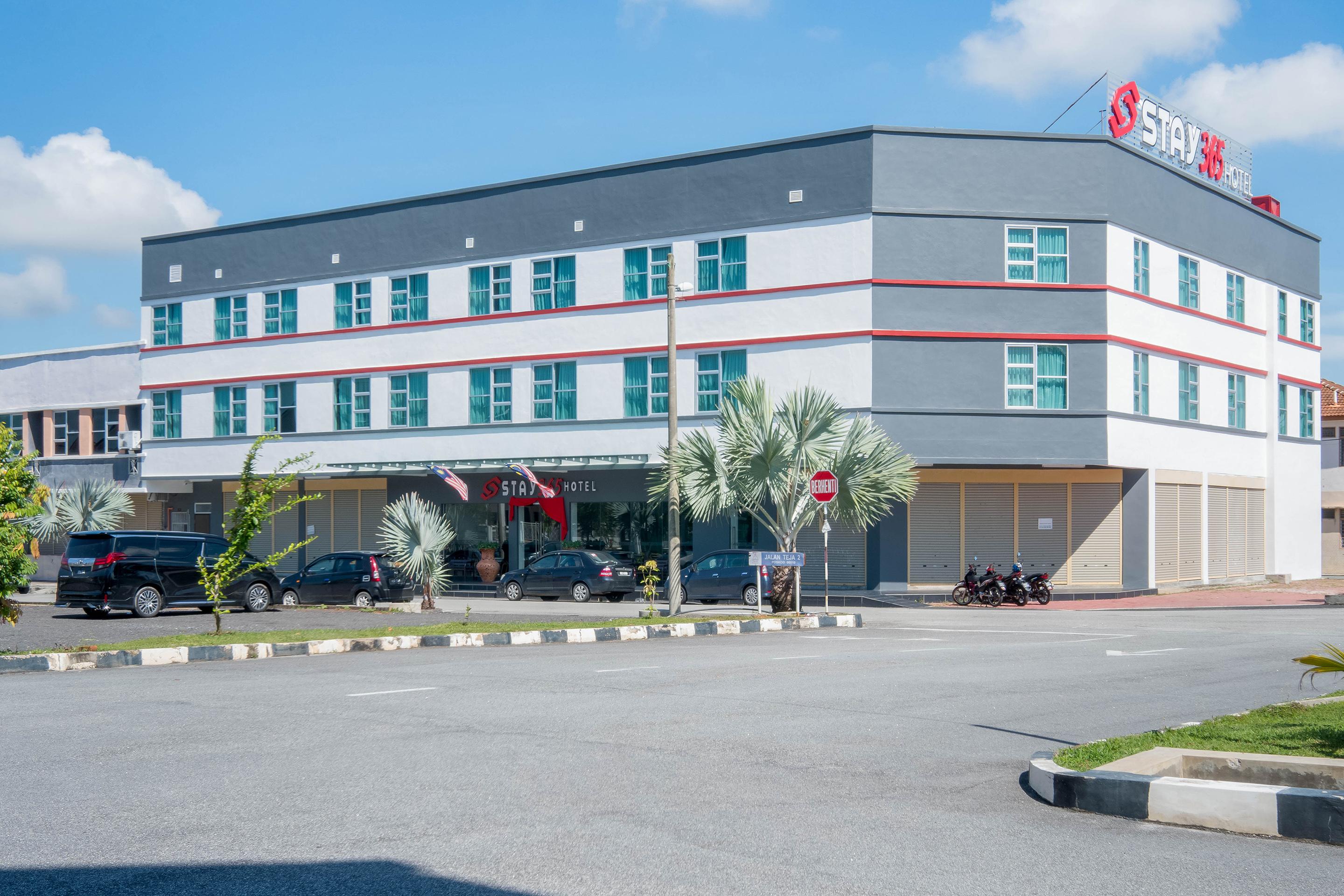 Capital O 89386 Stay 365 Hotel Чанґлун Екстер'єр фото